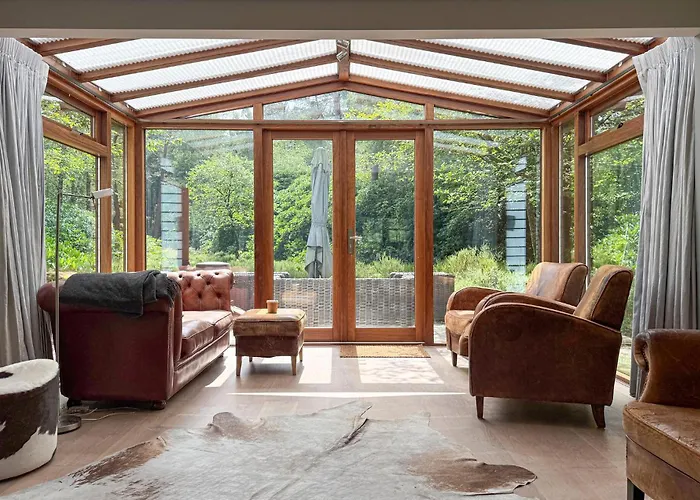 Cozy In With House A Panoramic View